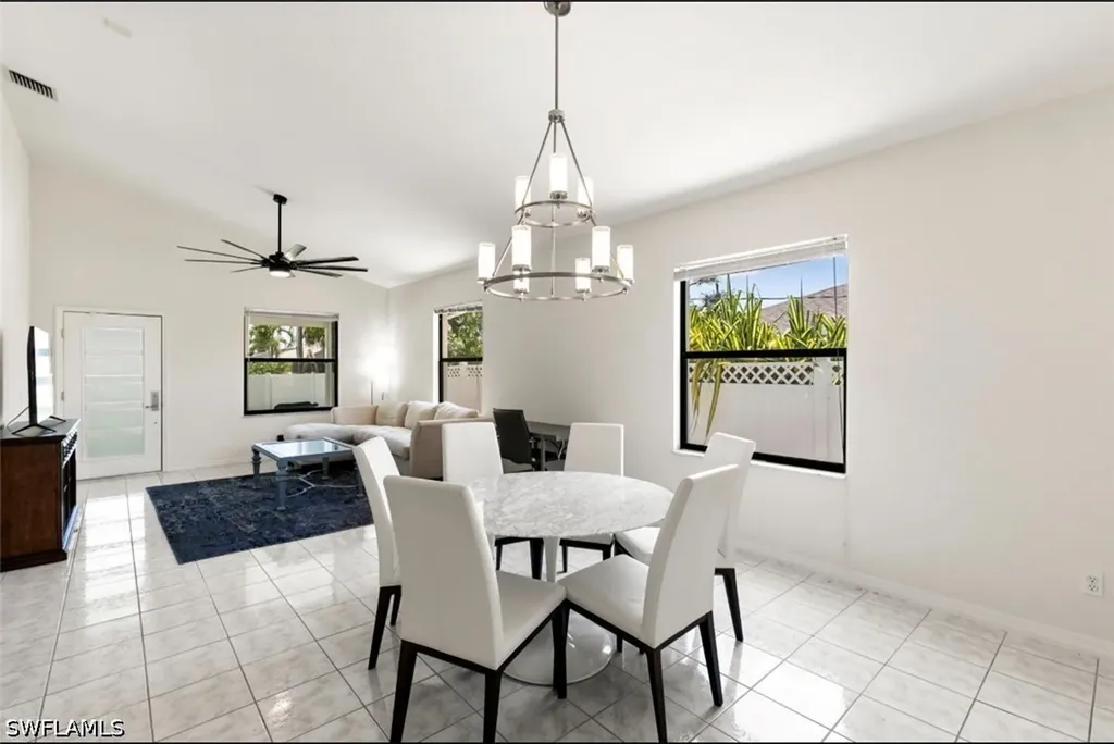 594 108th Avenue N Naples FL 34108