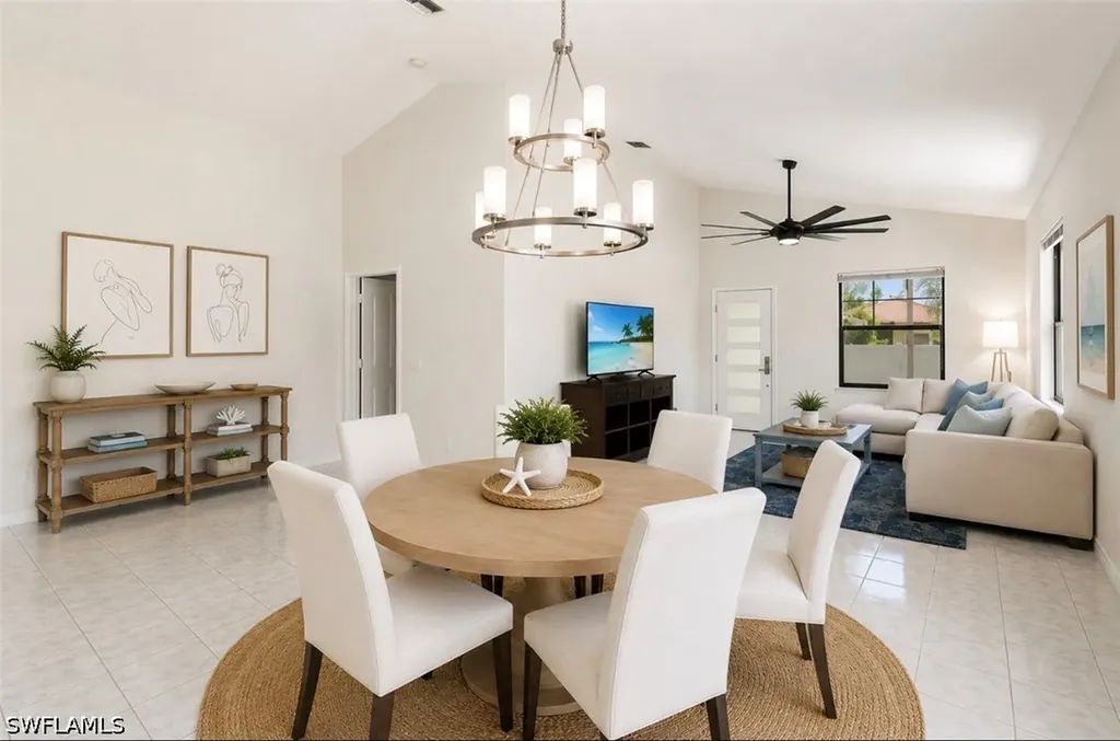 594 108th Avenue N Naples FL 34108