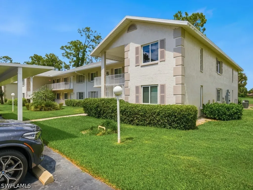 Naples FL, 780 Augusta Boulevard, Unit C104