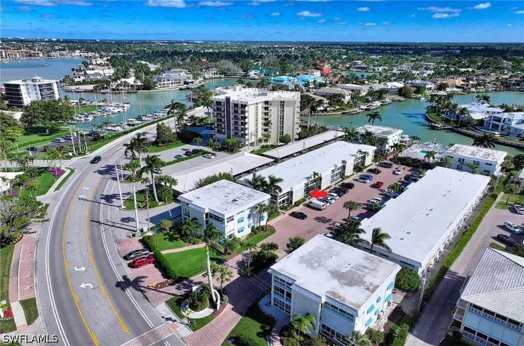 2100 Gulf Shore Boulevard N Naples FL 34102
