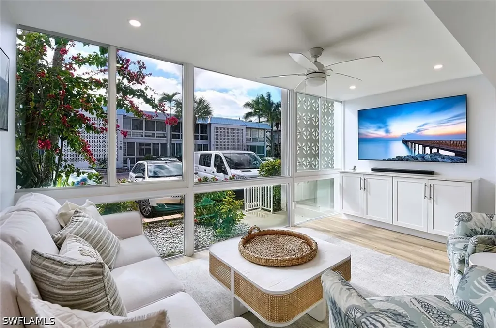 2100 Gulf Shore Boulevard N Naples FL 34102