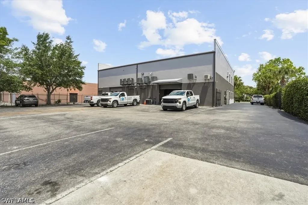 2224 Trade Center Way Naples FL 34109