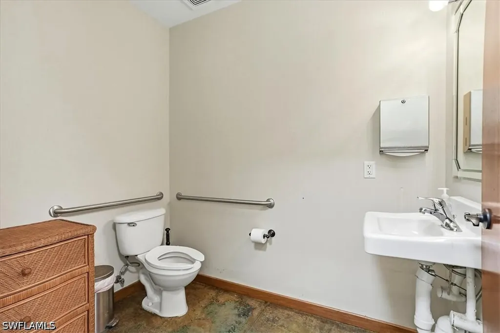 2224 Trade Center Way Naples FL 34109