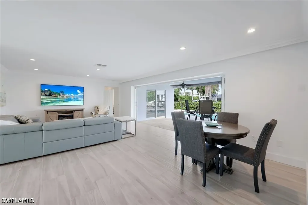 1250 Tuna Court Naples FL 34102