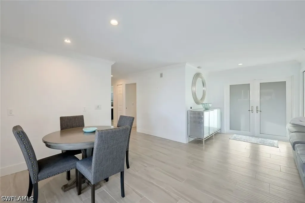 1250 Tuna Court Naples FL 34102