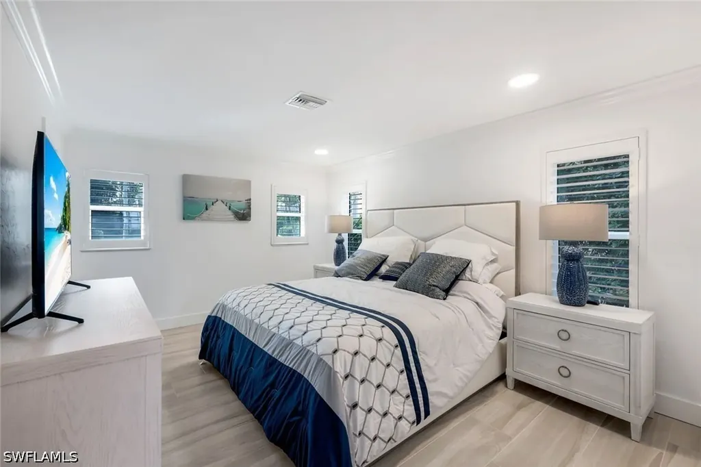 1250 Tuna Court Naples FL 34102