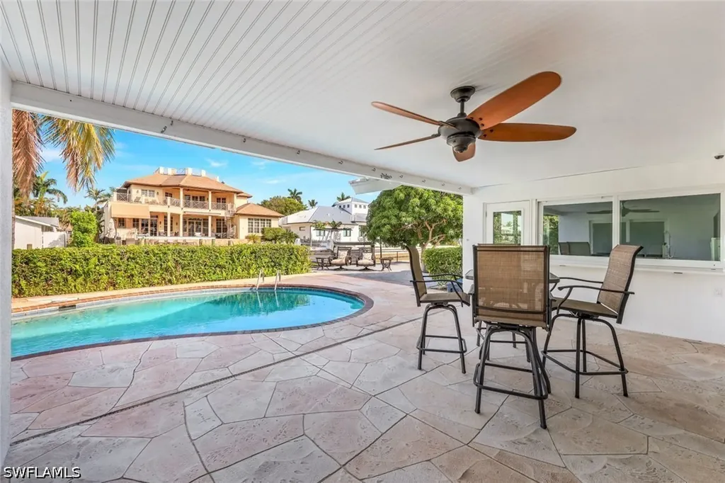 1250 Tuna Court Naples FL 34102