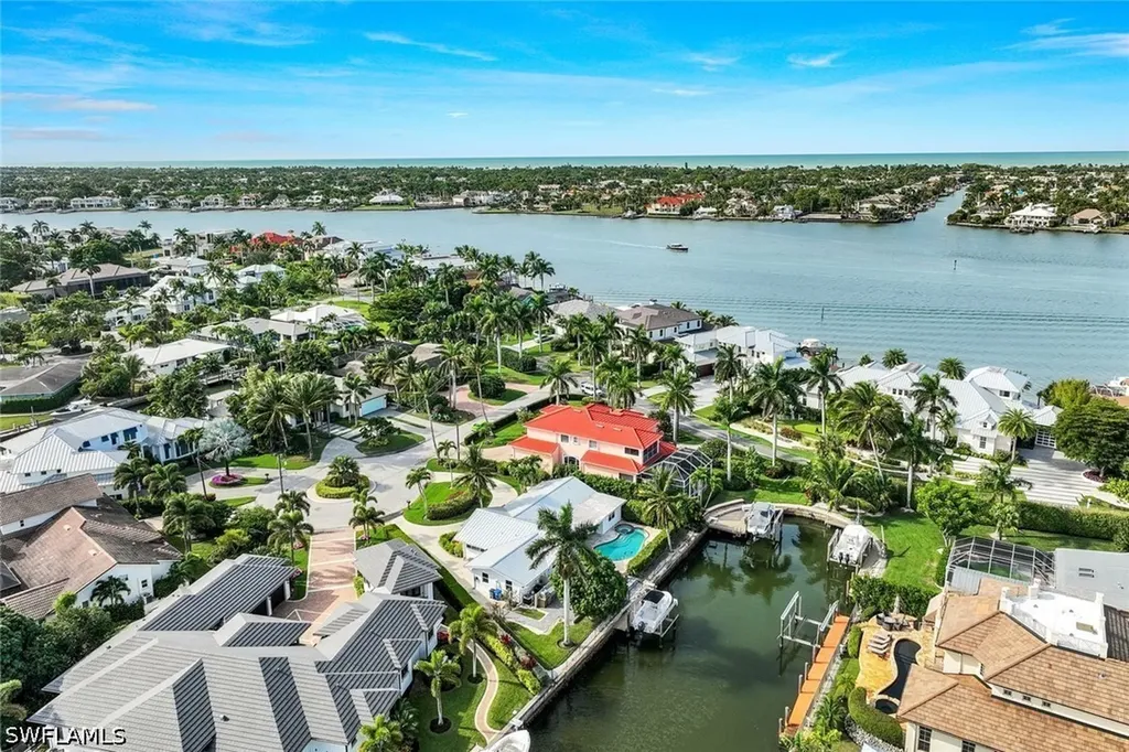 1250 Tuna Court Naples FL 34102