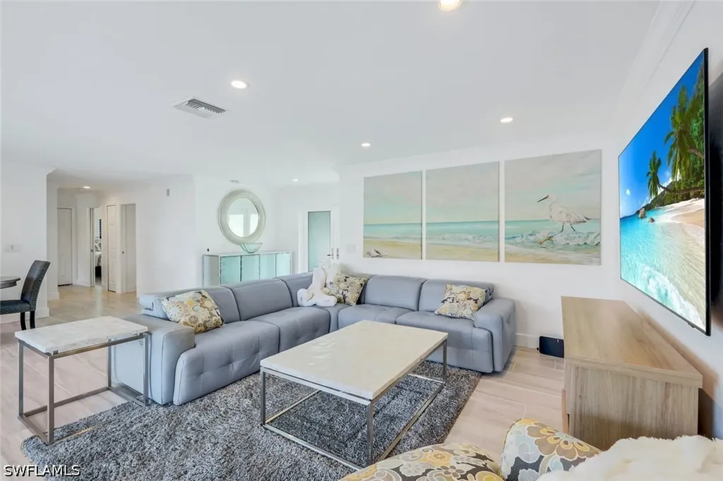 1250 Tuna Court Naples FL 34102