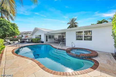 1250 Tuna Court Naples FL 34102