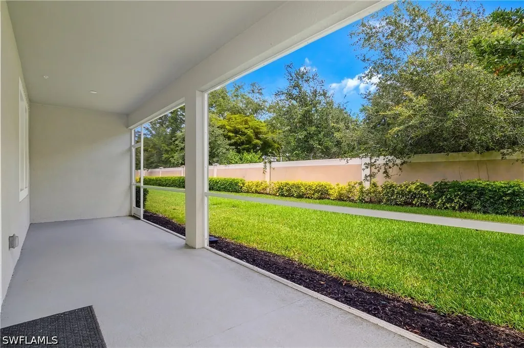 4546 Arboretum Circle Naples FL 34112