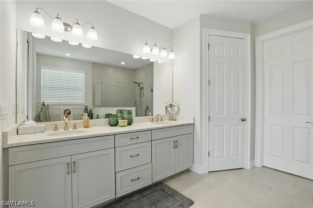 28165 Captiva Shell Loop Bonita Springs FL 34135