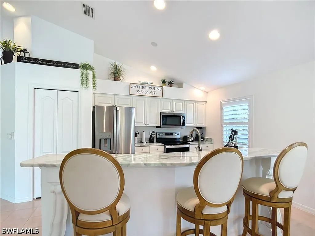 8452 Indian Wells Way Naples FL 34113
