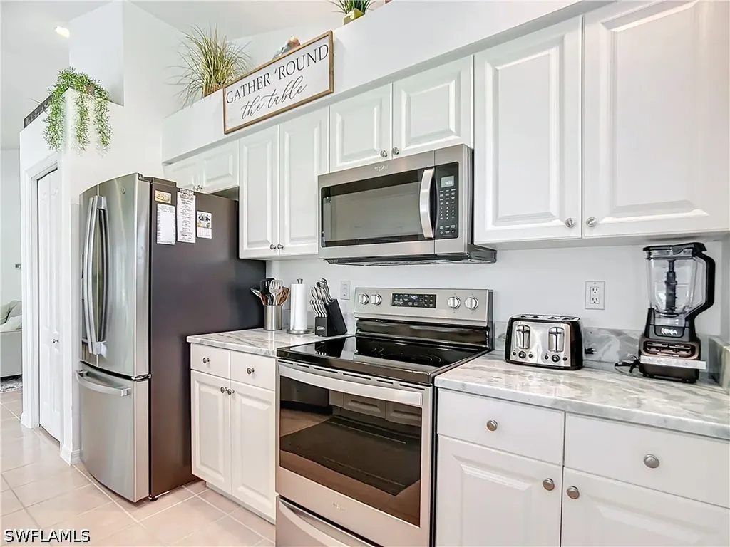 8452 Indian Wells Way Naples FL 34113