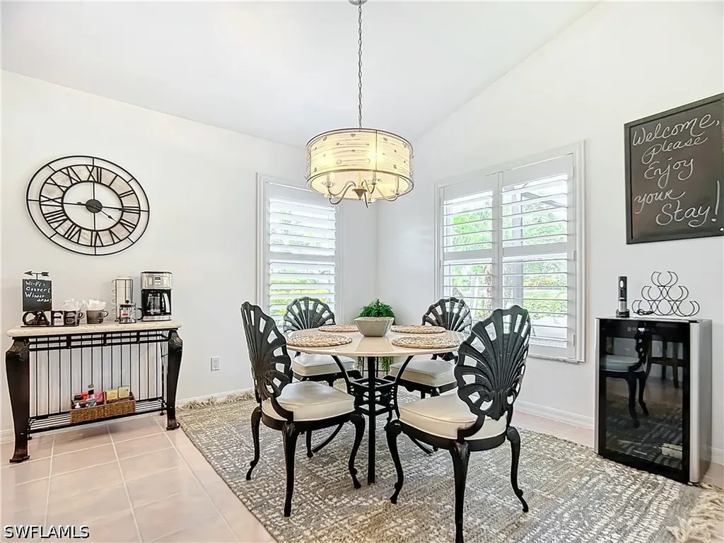 8452 Indian Wells Way Naples FL 34113