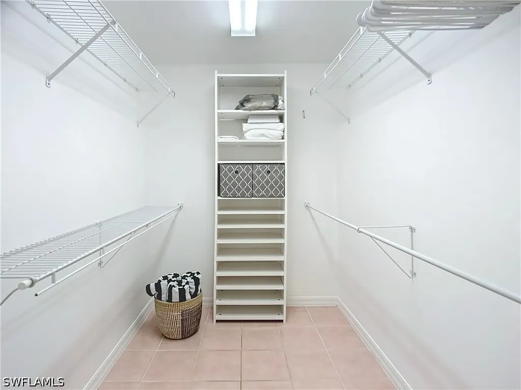 8452 Indian Wells Way Naples FL 34113