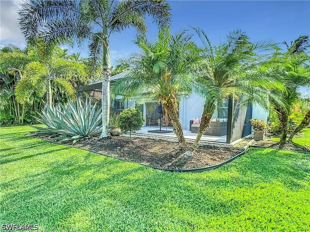 8452 Indian Wells Way Naples FL 34113