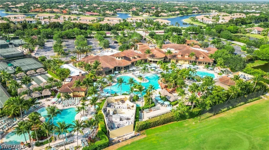 8452 Indian Wells Way Naples FL 34113