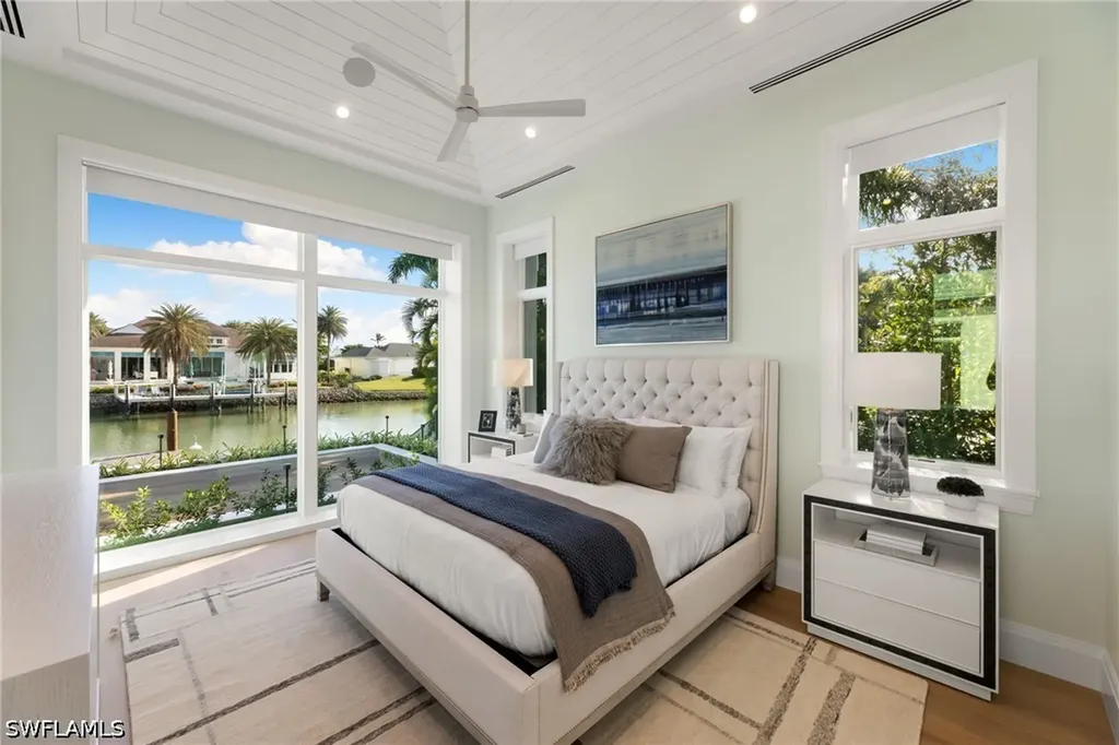 3455 Gin Lane Naples FL 34102