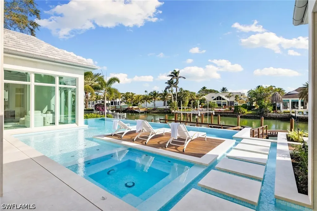 3455 Gin Lane Naples FL 34102