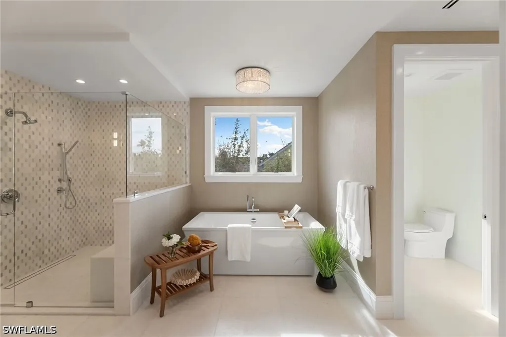 3455 Gin Lane Naples FL 34102