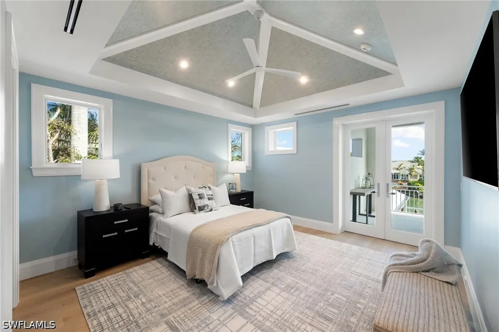 3455 Gin Lane Naples FL 34102