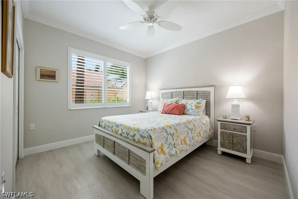 2400 Bayou Lane Naples FL 34112