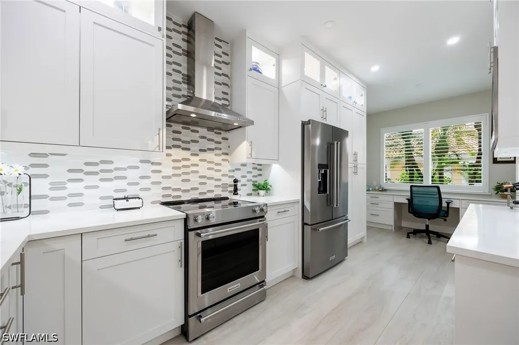 2400 Bayou Lane Naples FL 34112
