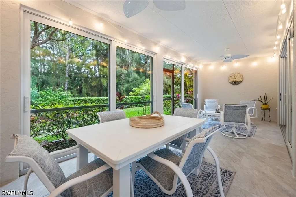 2400 Bayou Lane Naples FL 34112