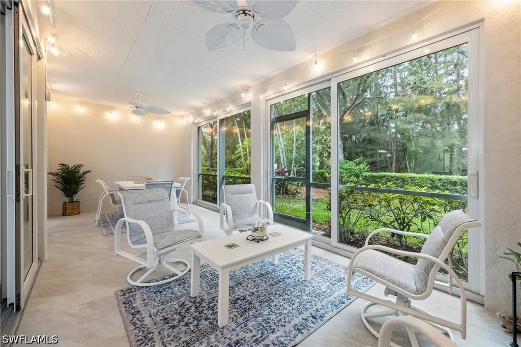 2400 Bayou Lane Naples FL 34112