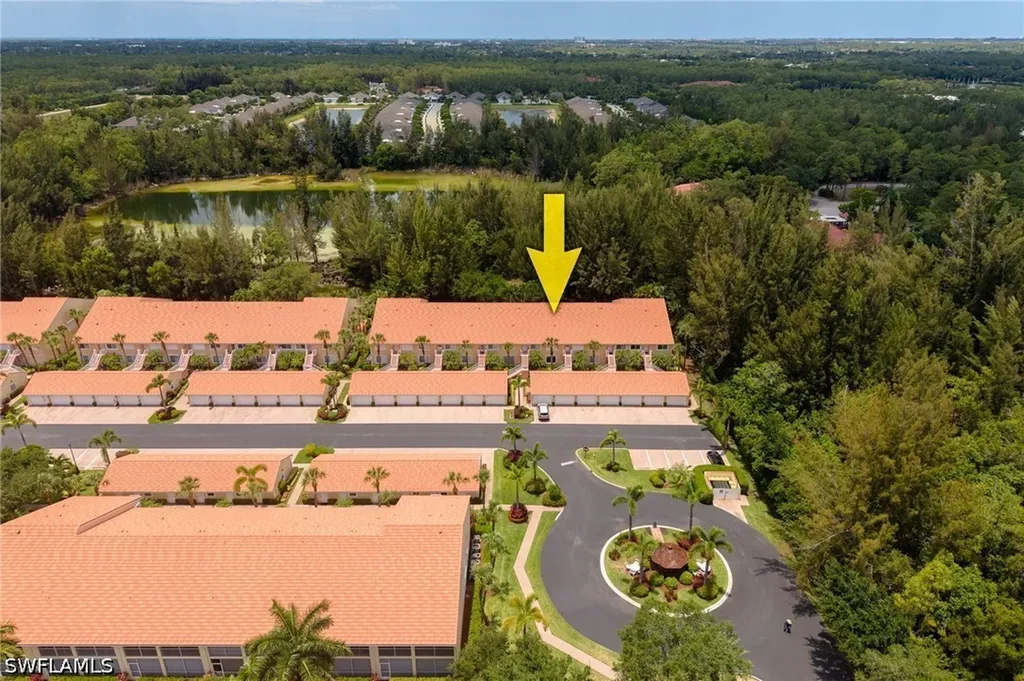 2400 Bayou Lane Naples FL 34112