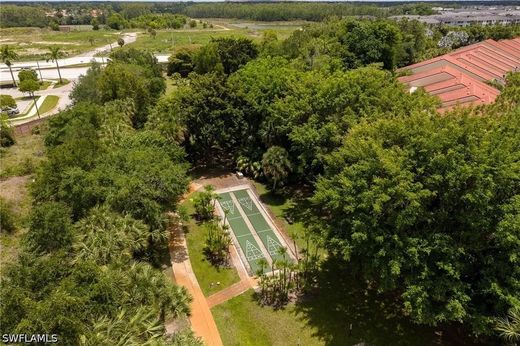 2400 Bayou Lane Naples FL 34112