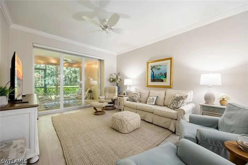2400 Bayou Lane Naples FL 34112