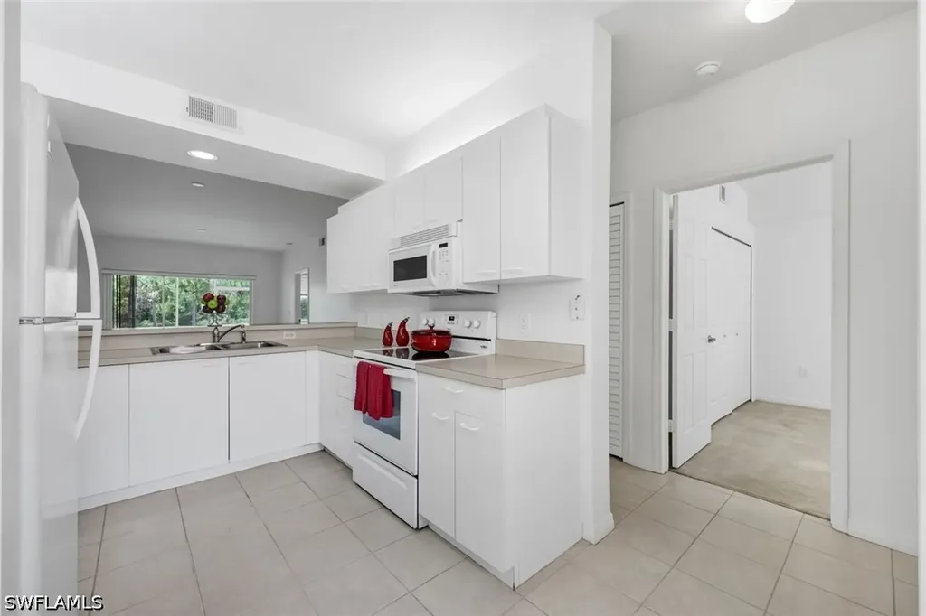 432 Valerie Way Naples FL 34104