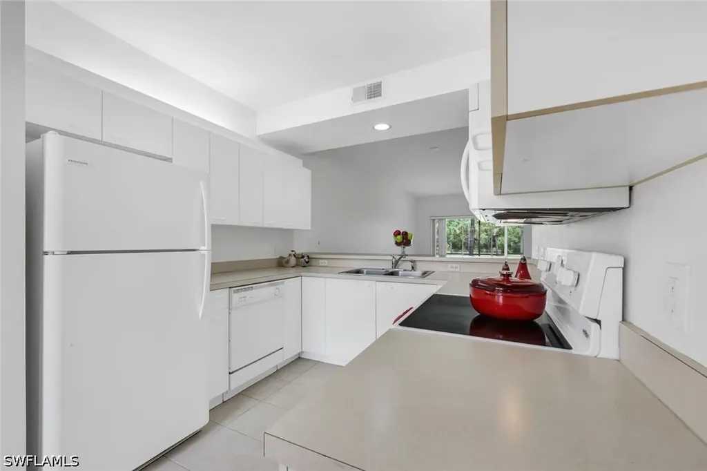 432 Valerie Way Naples FL 34104