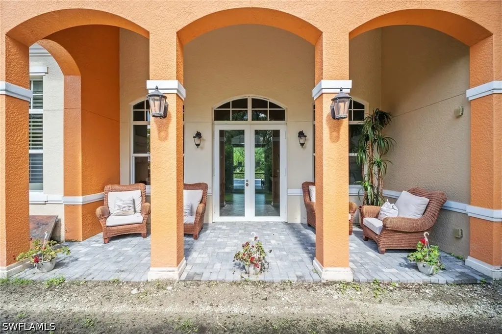 4450 Botanical Place Circle Naples FL 34112