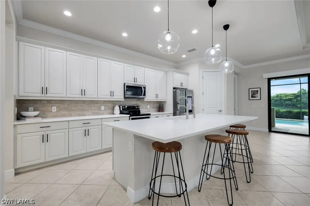 4118 Raffia Drive Naples FL 34119