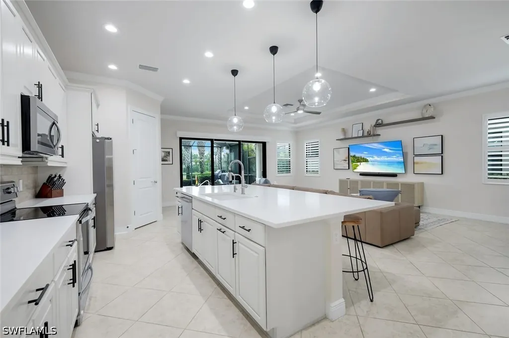 4118 Raffia Drive Naples FL 34119