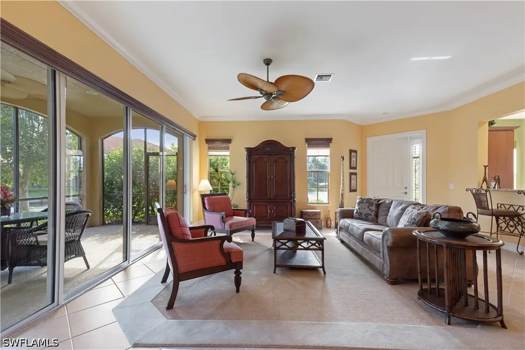 5050 Blauvelt Way Naples FL 34105