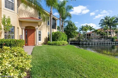 5050 Blauvelt Way Naples FL 34105