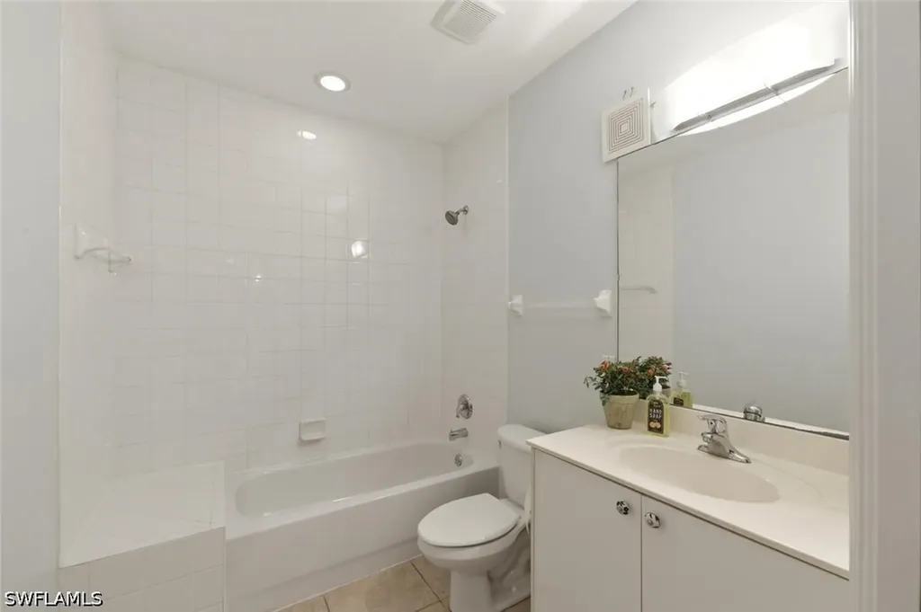 357 Robin Hood Circle Naples FL 34104