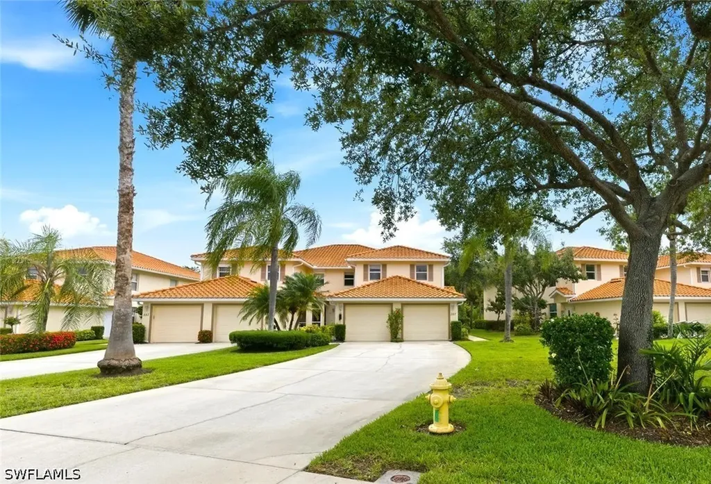 357 Robin Hood Circle Naples FL 34104
