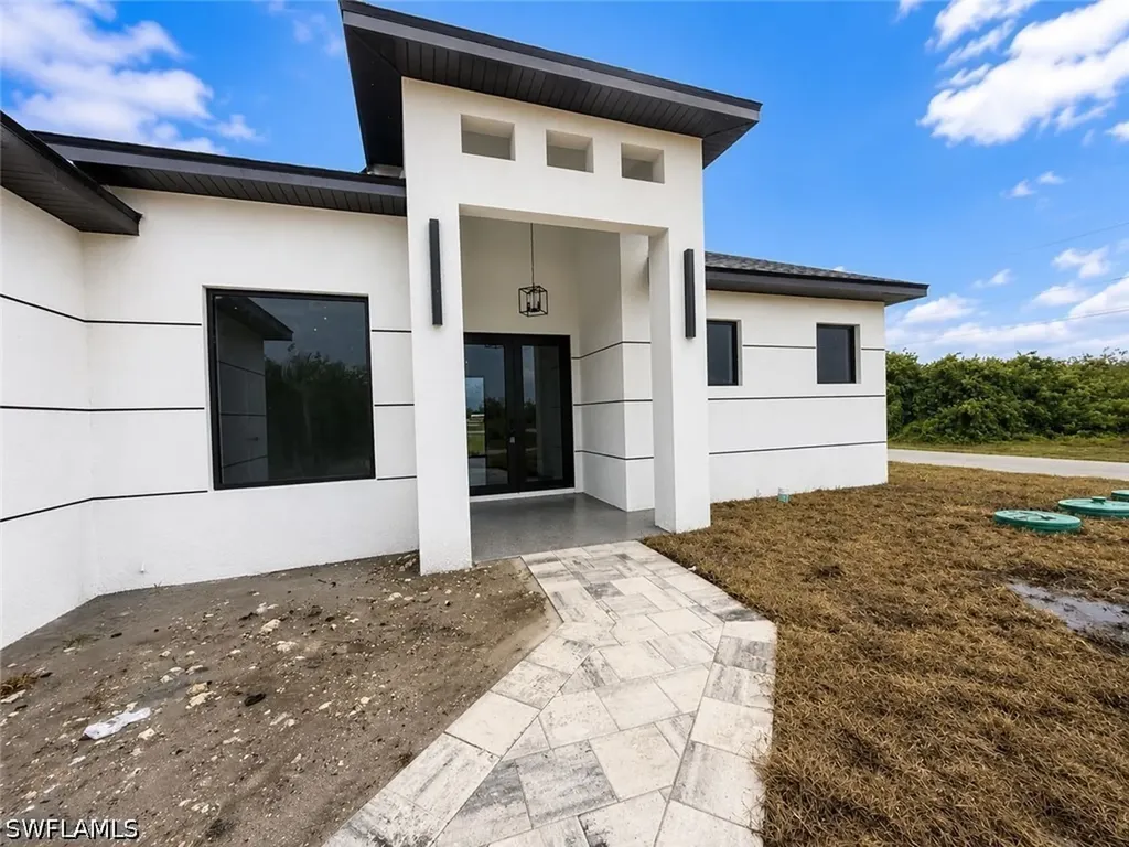 921 Martha Avenue S Lehigh Acres FL 33974