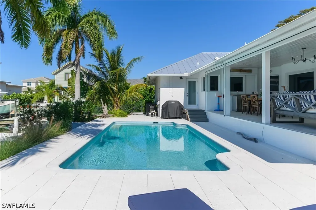 1609 Villa Court Marco Island FL 34145