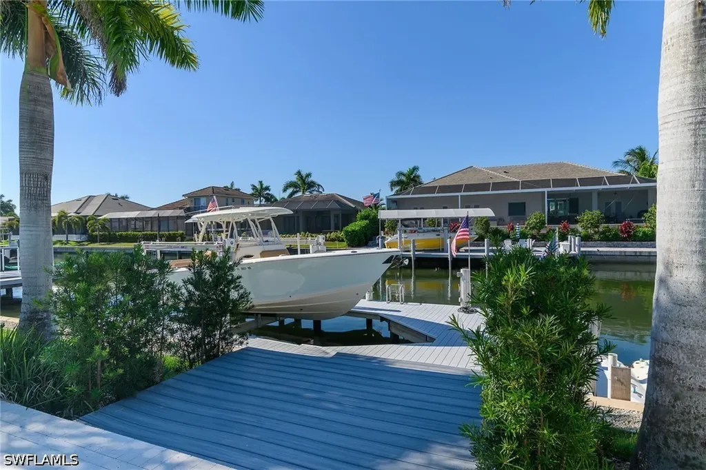 1609 Villa Court Marco Island FL 34145