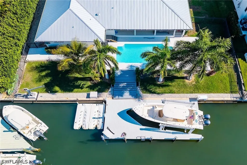 1609 Villa Court Marco Island FL 34145