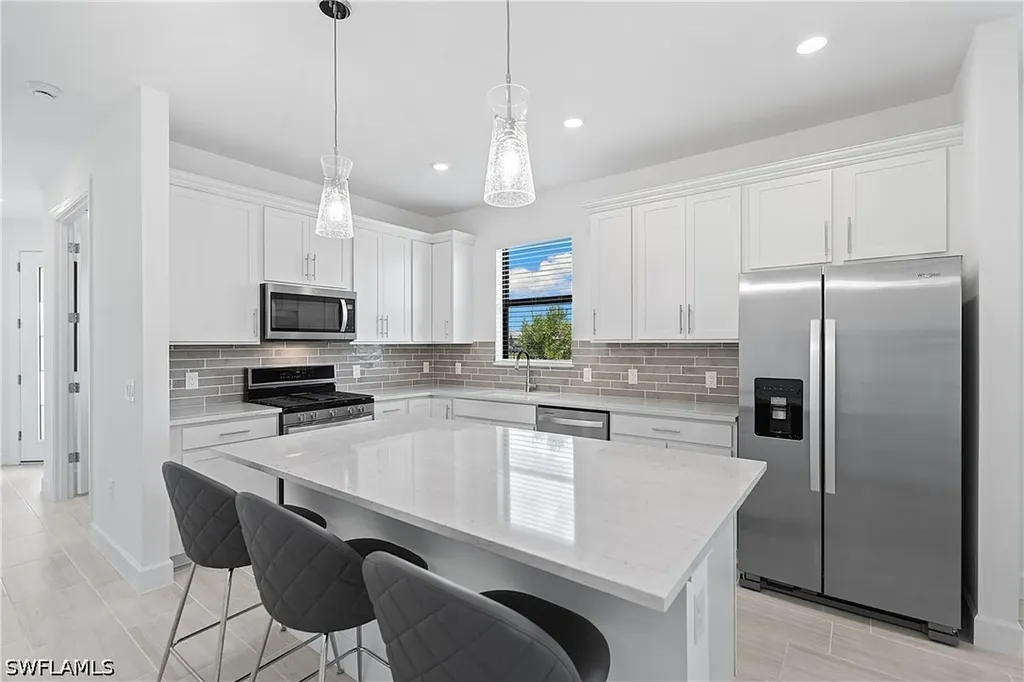 20549 Pebble Glen Drive Estero FL 33928