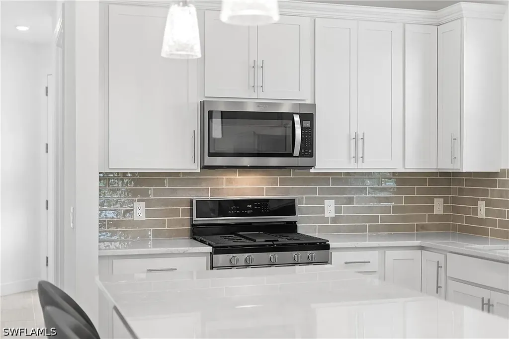 20549 Pebble Glen Drive Estero FL 33928