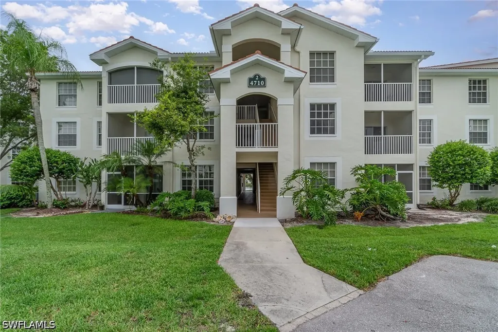 4710 Saint Croix Lane Naples FL 34109
