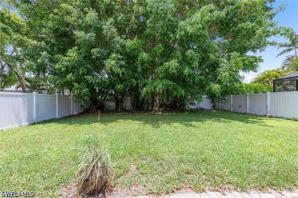 8364 Laurel Lakes Boulevard Naples FL 34119